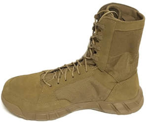 Best lightweight hunting boot is the Oakley mens boot